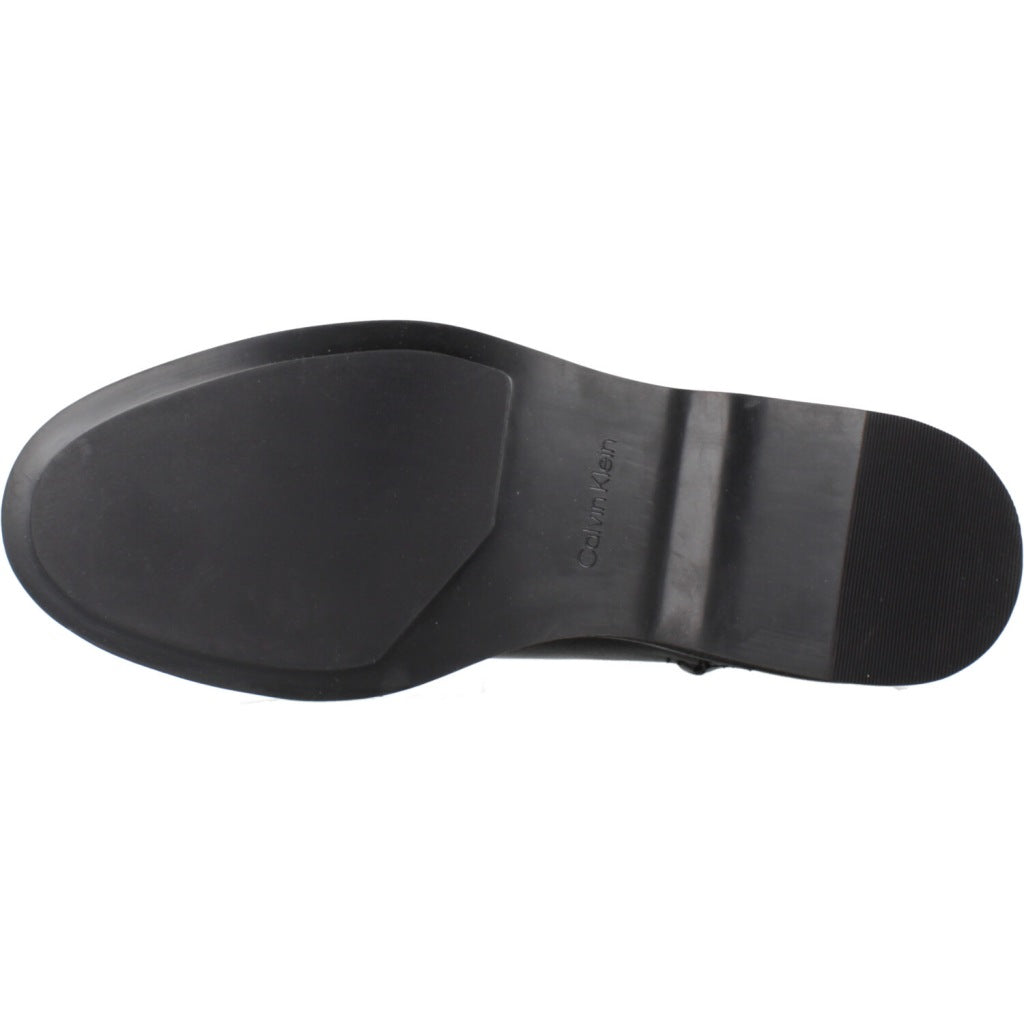 CALVIN KLEIN ANKLE BOOT W/ METAL  en color BLACK  (6)
