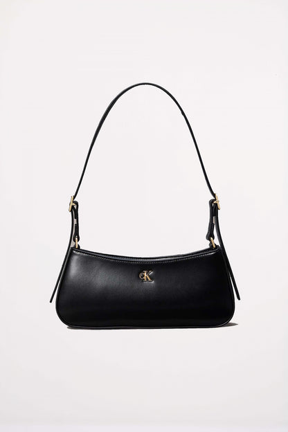 CALVIN KLEIN CK SMALL SHOULDER BA en color BLACK  (1)