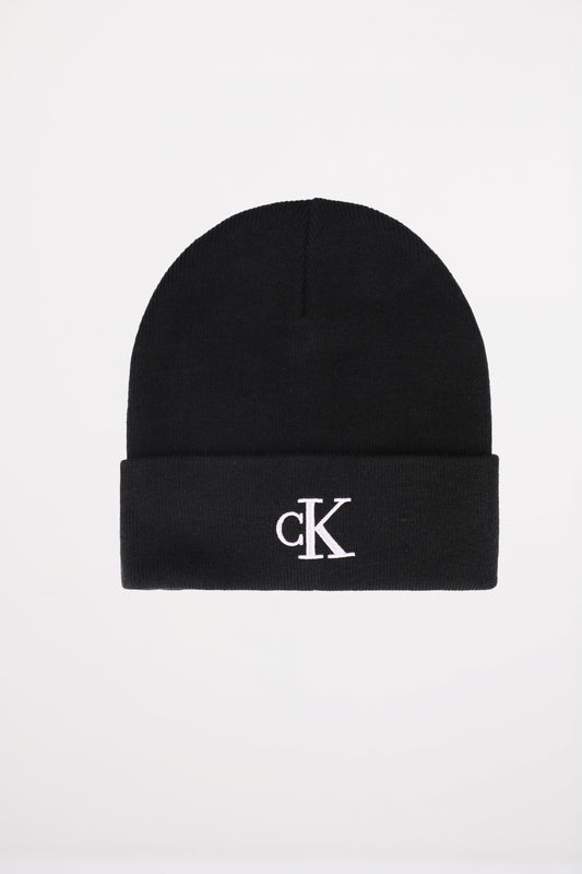 CALVIN KLEIN CK FINE RIB BEANIE en color BLACK  (1)