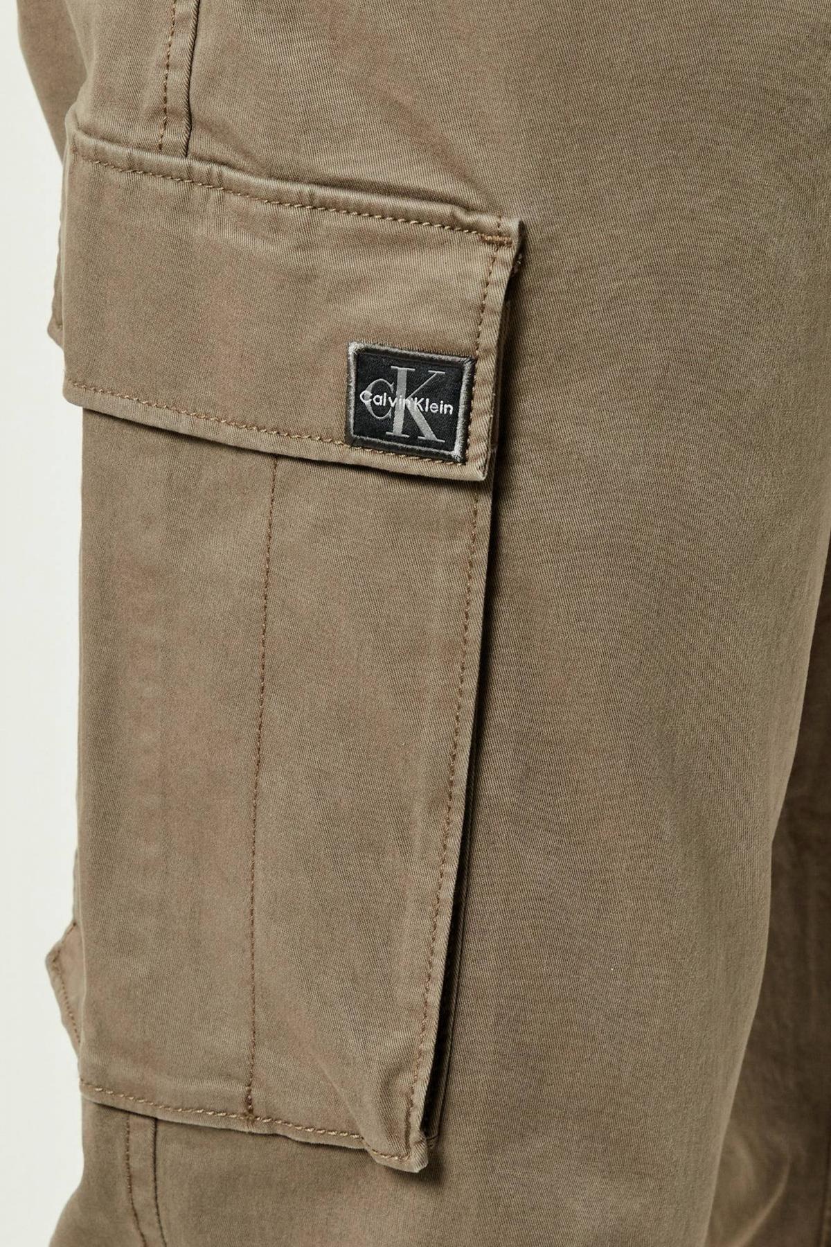 CALVIN KLEIN SKINNY ELASTIC TWILL en color BNGCRD  (3)