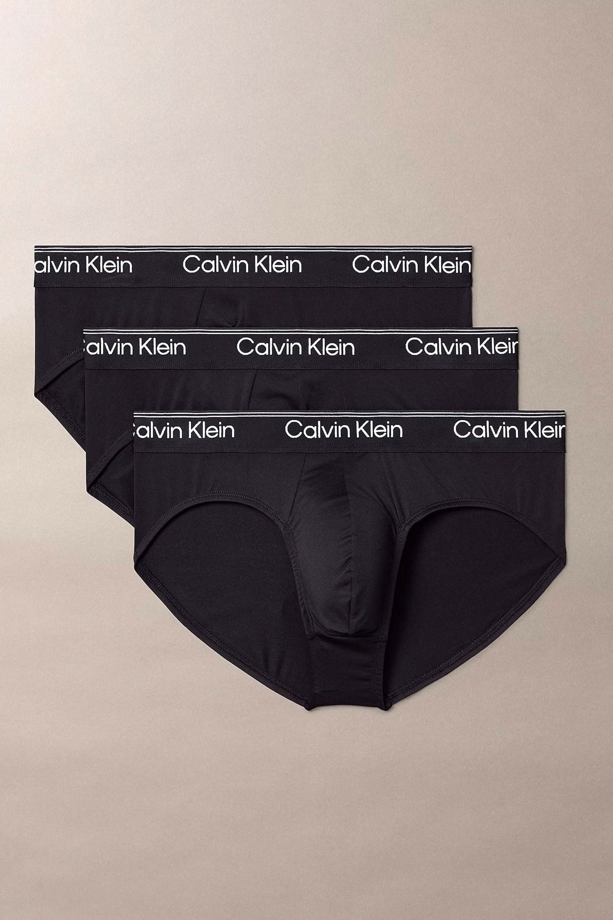 CALVIN KLEIN  HIP BRIEF PK  en color UB  (1)