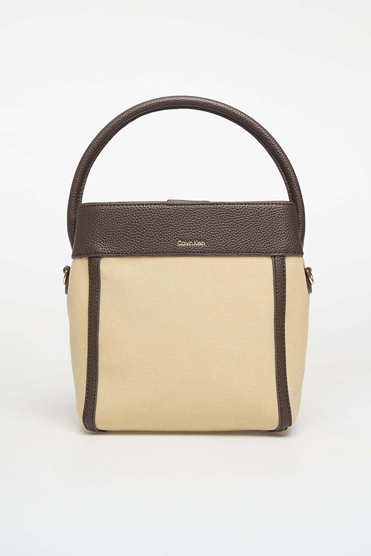 CALVIN KLEIN BUCKET WITH STRAP en color KHAKI  (1)