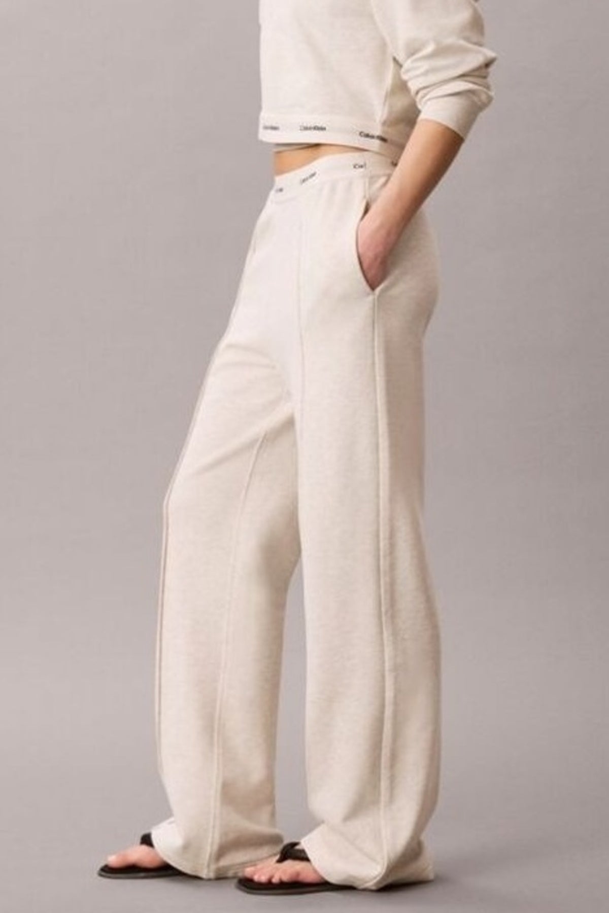 CALVIN KLEIN LVGG TERRY LOG en color PP  (3)