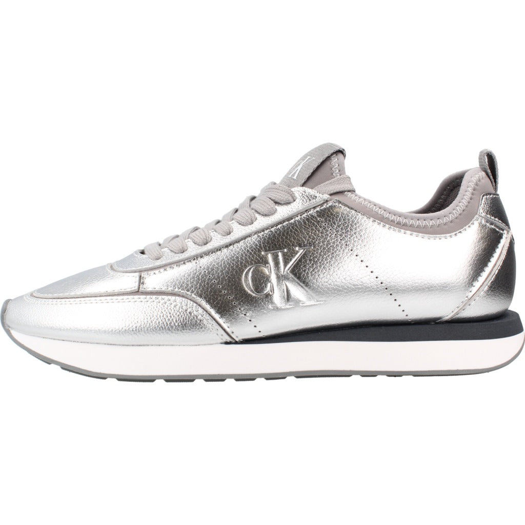 CALVIN KLEIN RETRO RUNNER METALLI en color PE  (2)