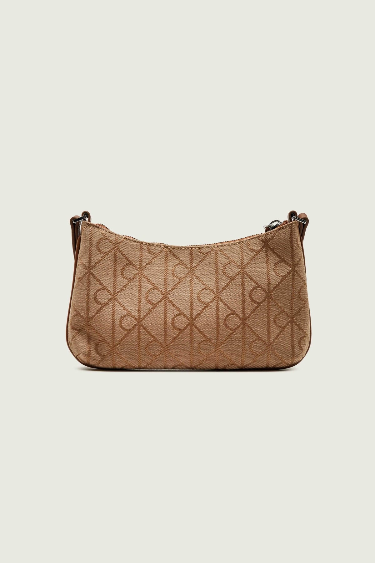 CALVIN KLEIN LVFG EMBLEM AO en color DZ  (2)