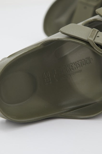 BIRKENSTOCK ARIZONA EVA en color KHAKI  (2)