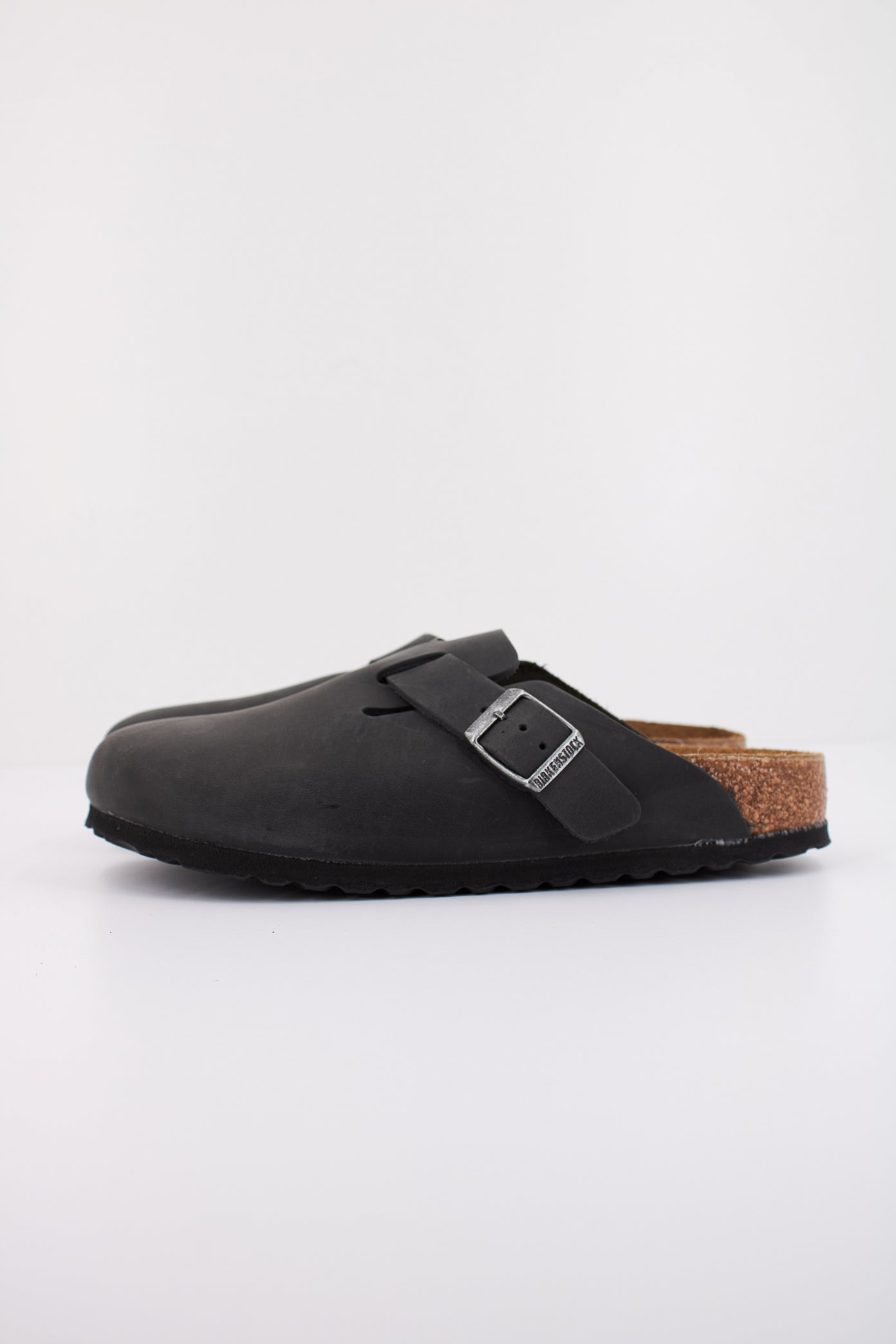 BIRKENSTOCK BOSTON  en color BLACK  (1)