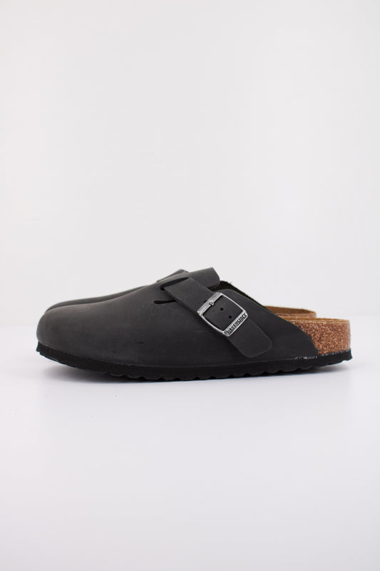 BIRKENSTOCK BOSTON  en color BLACK  (1)