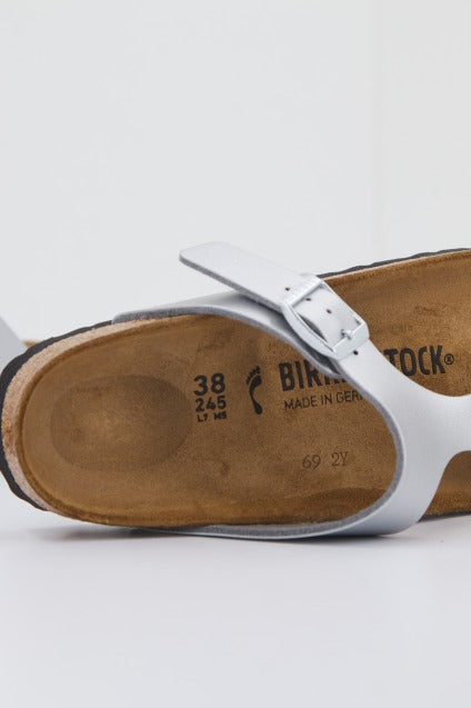 BIRKENSTOCK GIZEH BF en color SILVER  (2)