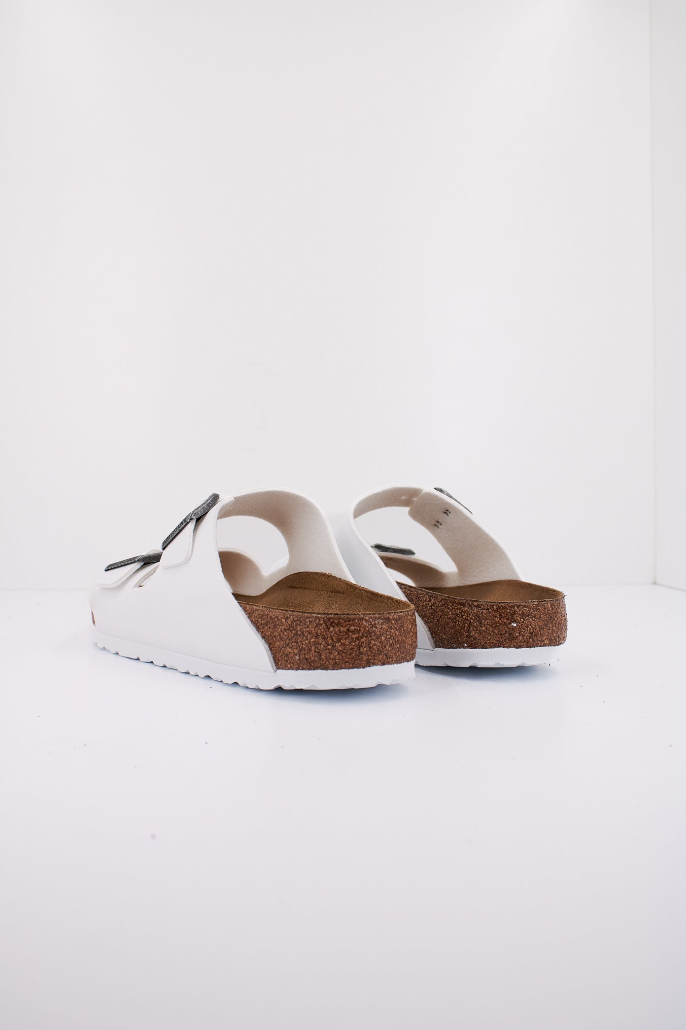 BIRKENSTOCK ARIZONA BS en color WHITE  (4)