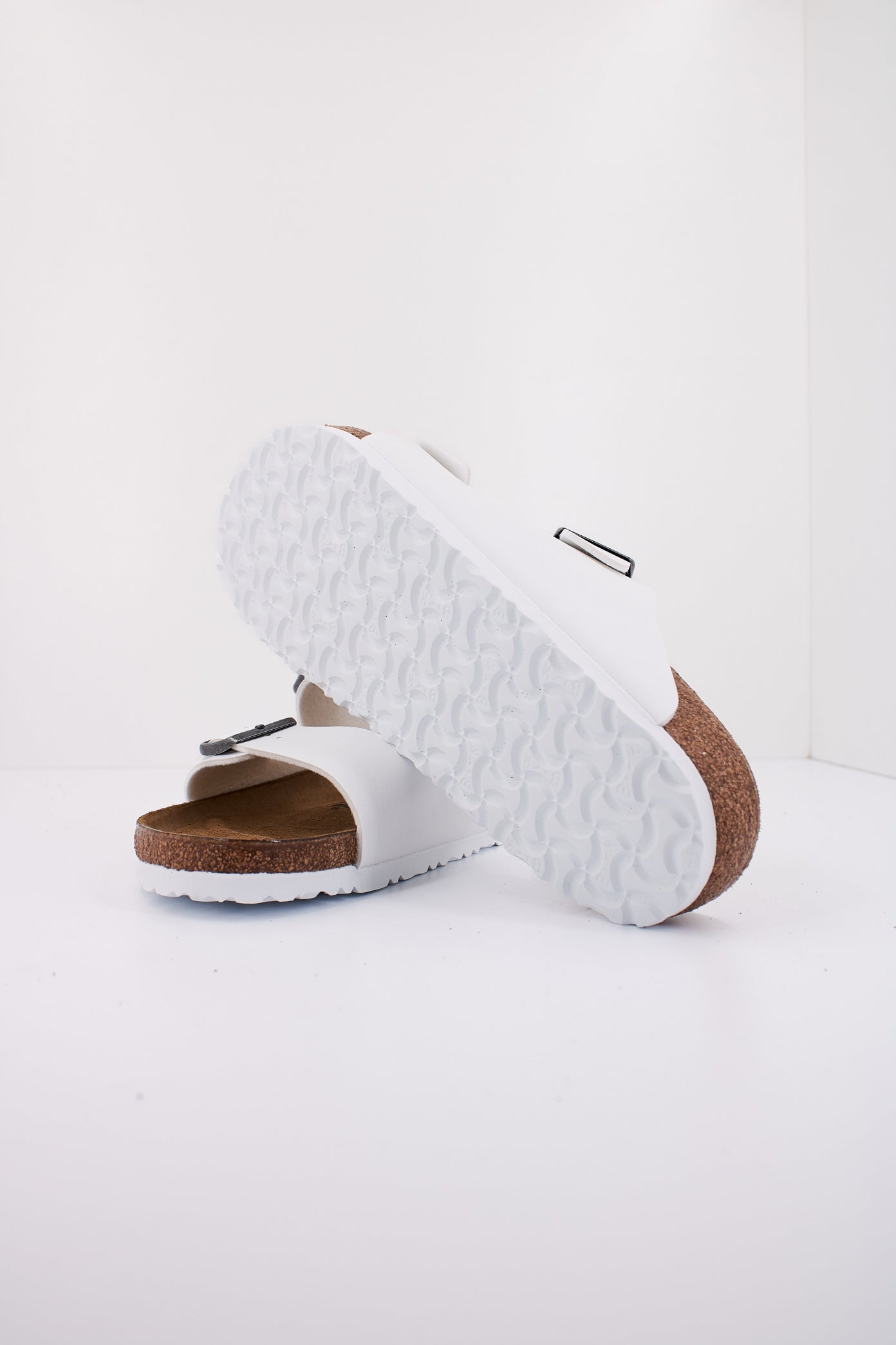 BIRKENSTOCK ARIZONA BS en color WHITE  (5)