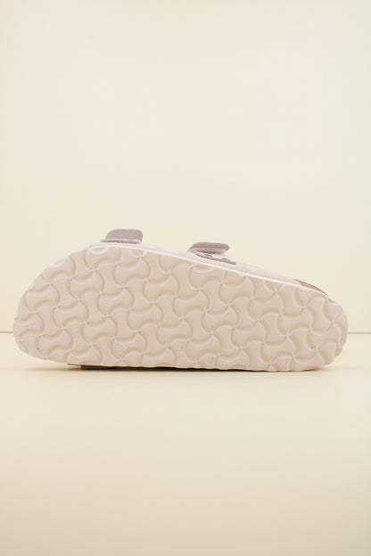 BIRKENSTOCK UJI  en color WHITE  (4)