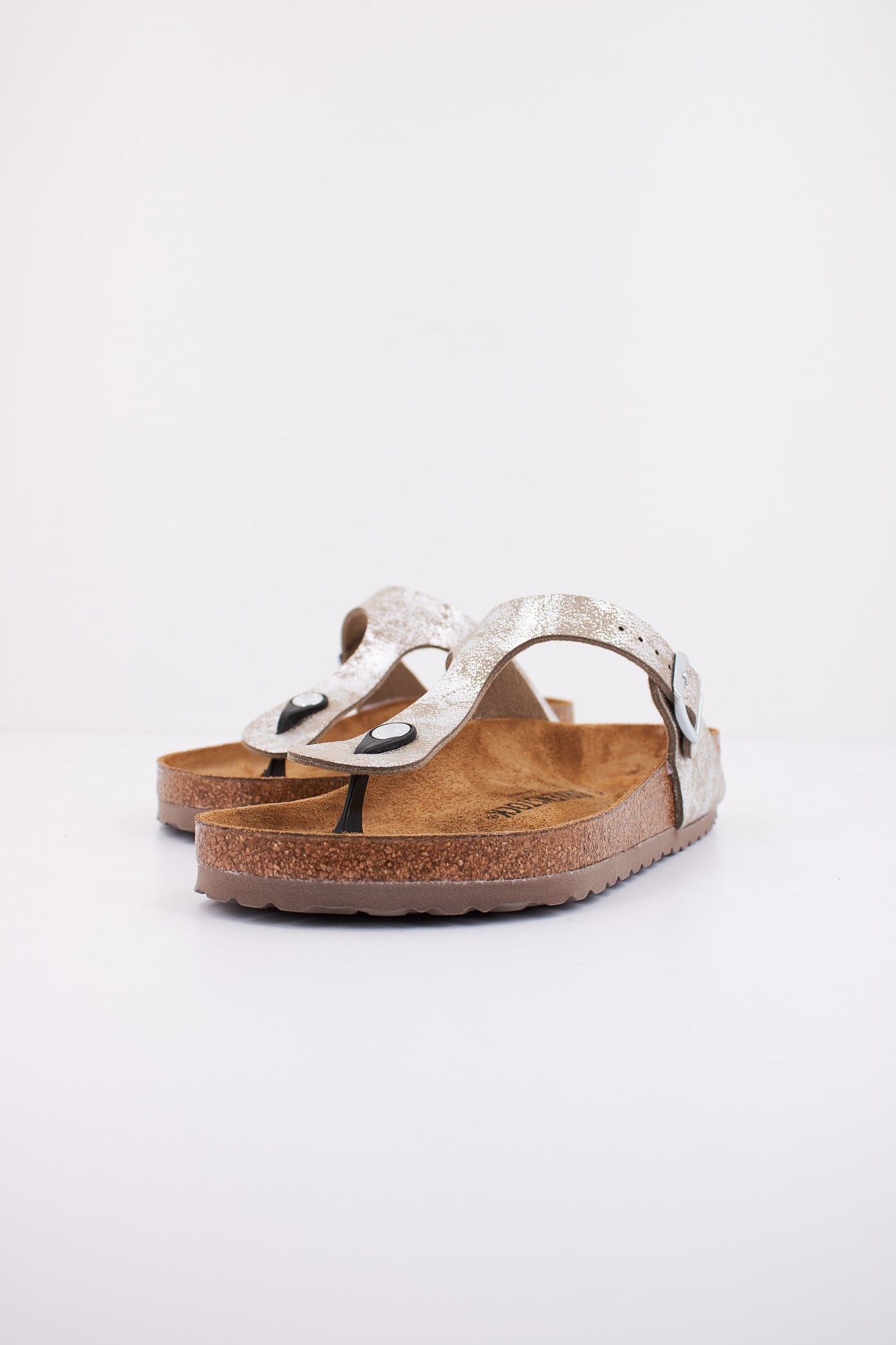 BIRKENSTOCK GIZEH BS en color LLICSILVER  (2)