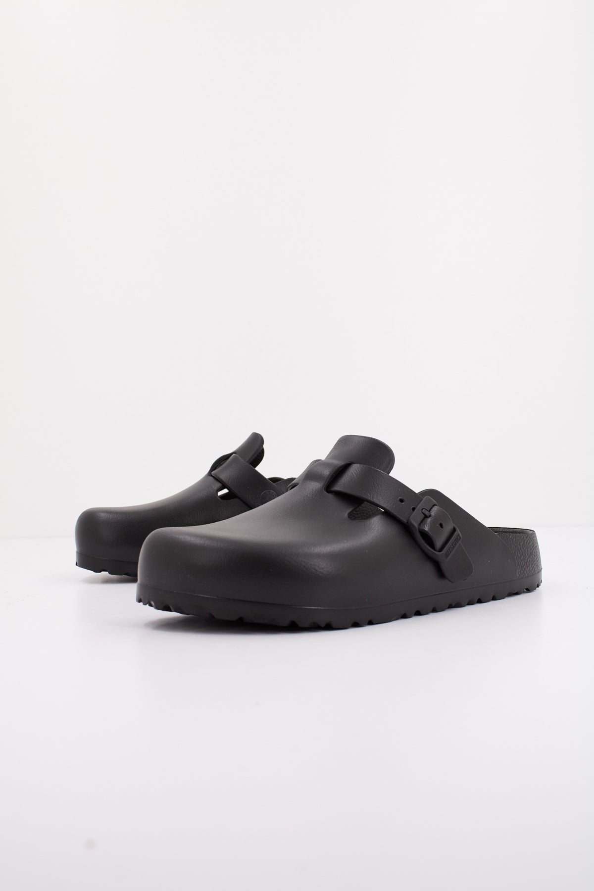 BIRKENSTOCK BOSTON EVA en color BLACK  (2)