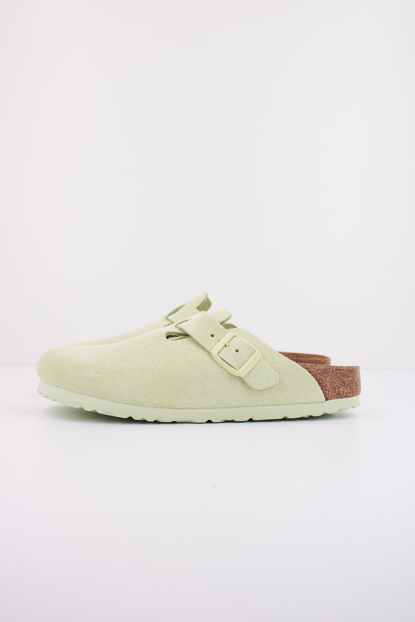 BIRKENSTOCK  BOSTON SUEDE LEATHE en color FADEDLIME  (1)