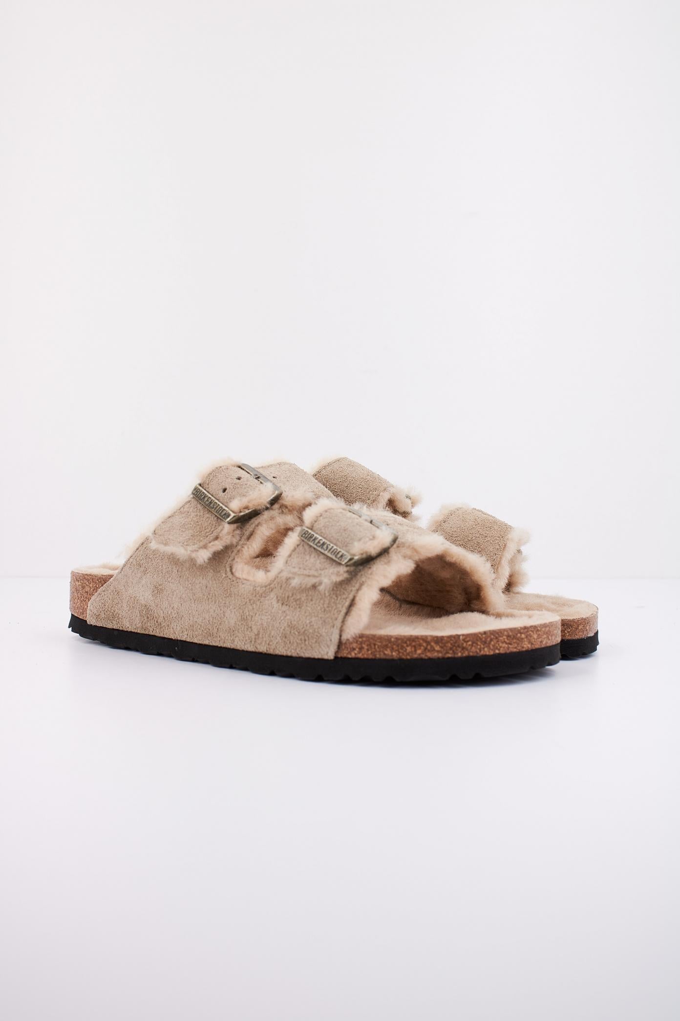BIRKENSTOCK ARIZONA en color TAUPE  (2)