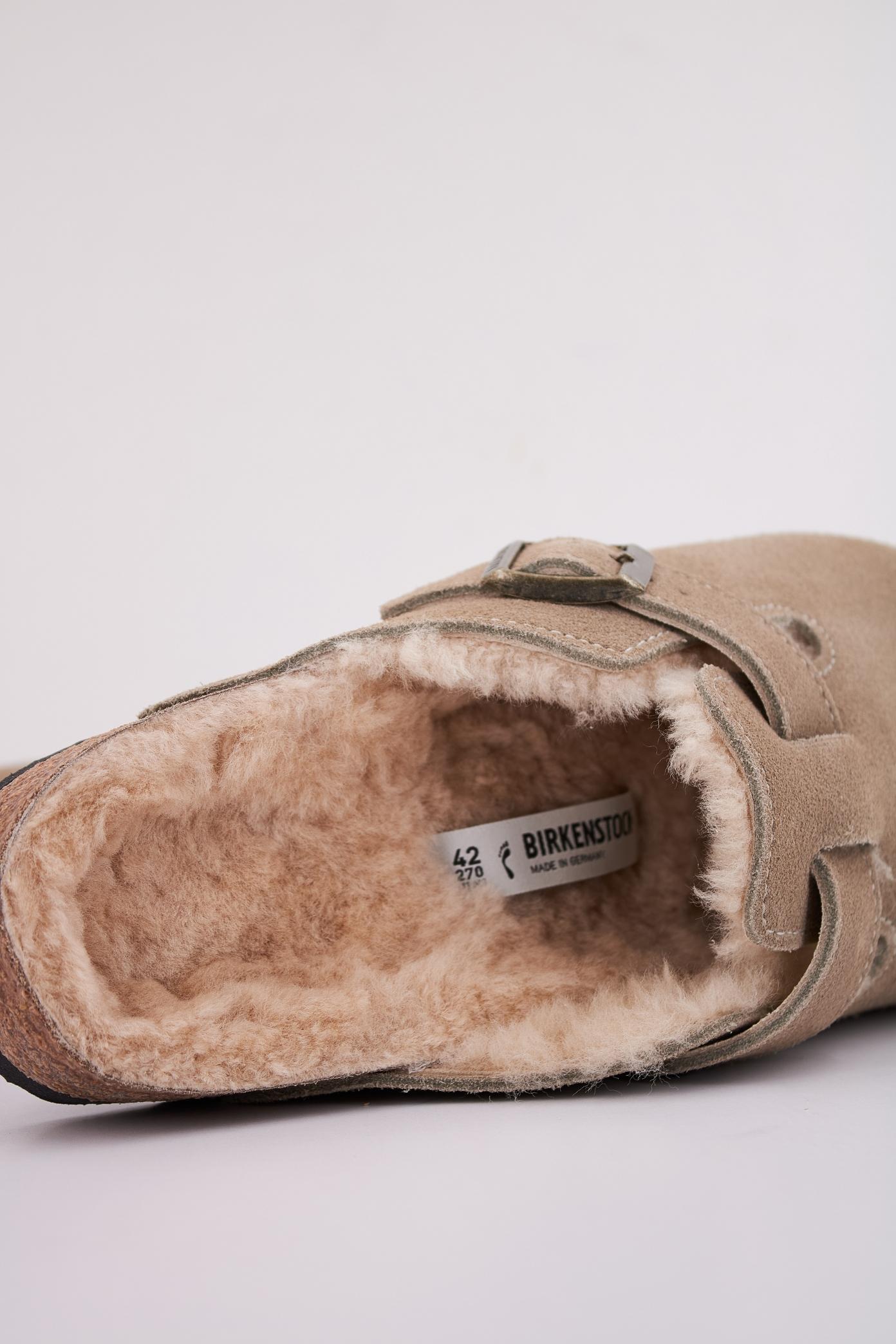 BIRKENSTOCK BOSTON VL/ SHEARLING en color TAUPE  (5)