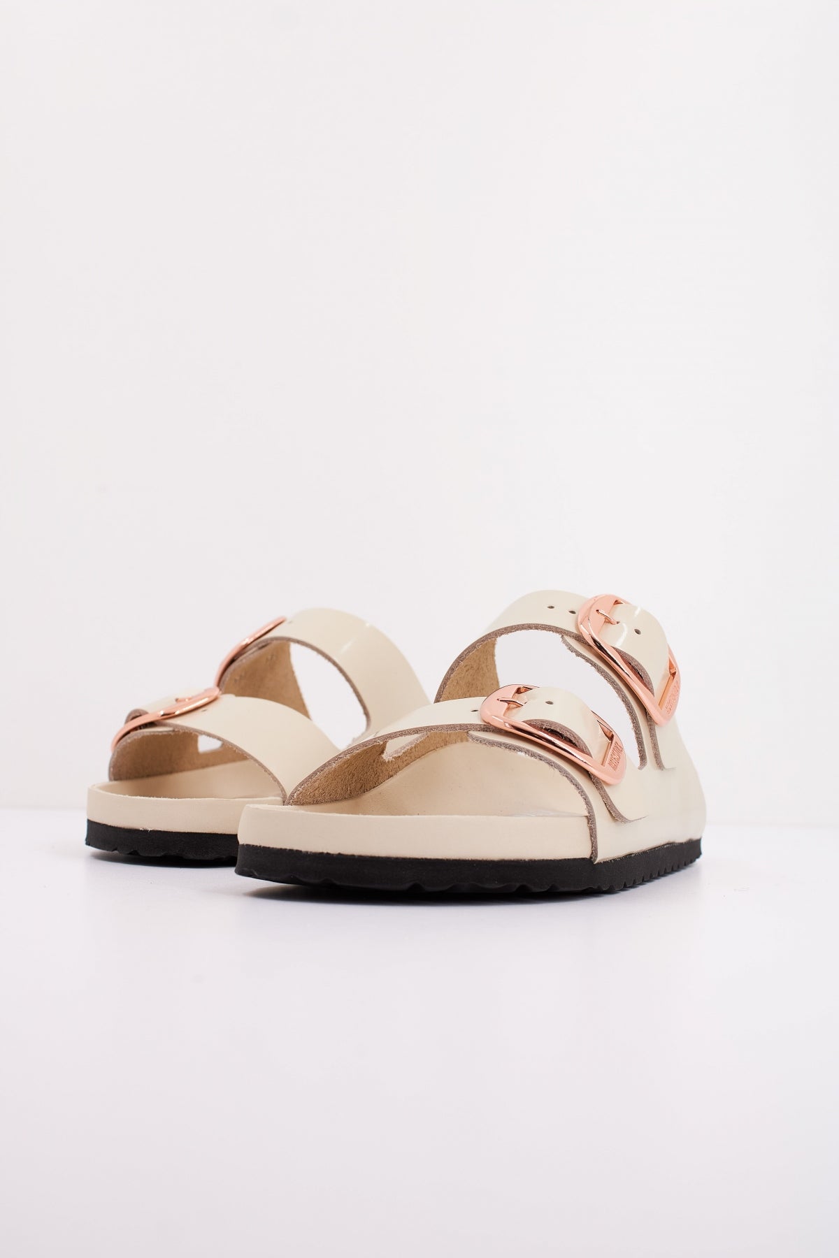 BIRKENSTOCK ARIZONA BIG BUCKLE en color ECRU  (2)