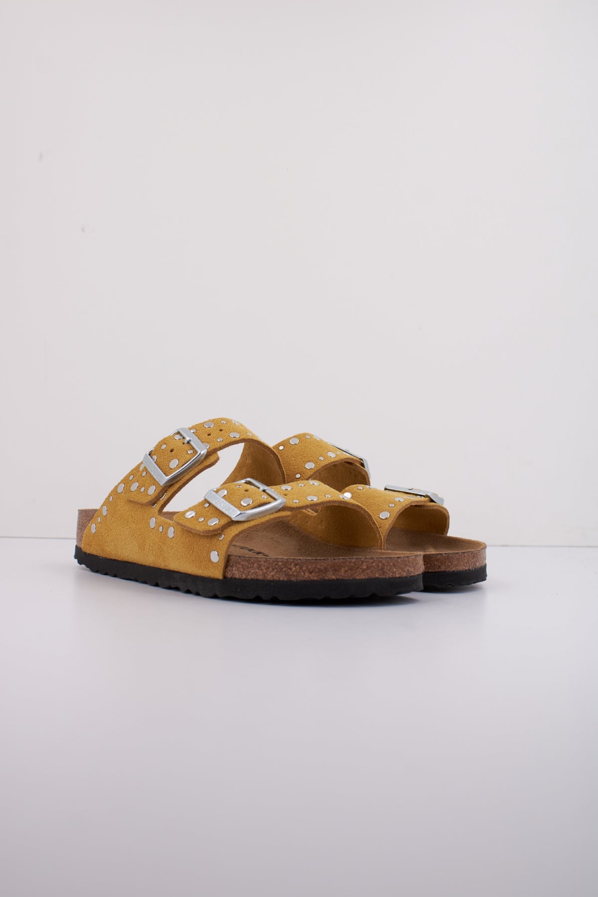 BIRKENSTOCK ARIZONA RIVET BORDER en color OCHRE  (2)