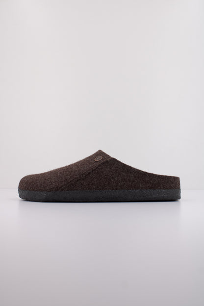 BIRKENSTOCK ZERMATT RIVET en color MOCHA  (1)