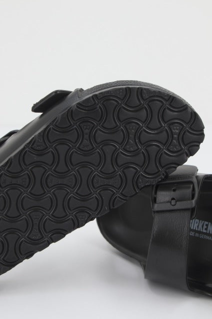 BIRKENSTOCK ARIZONA EVA en color BLACK  (3)