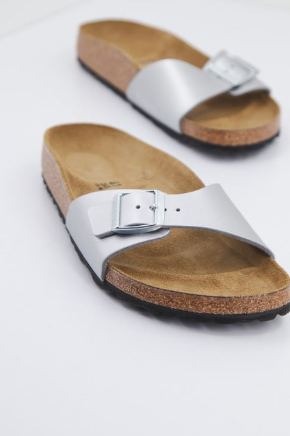 BIRKENSTOCK MADRID BF en color SILBER  (1)