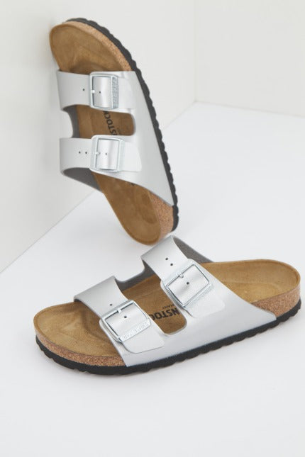 BIRKENSTOCK ARIZONA BF en color SILVER  (1)
