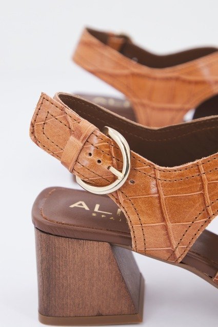 ALPE   en color CUERO  (4)