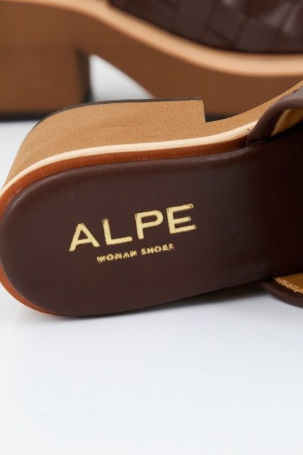 ALPE   en color BROWN  (4)