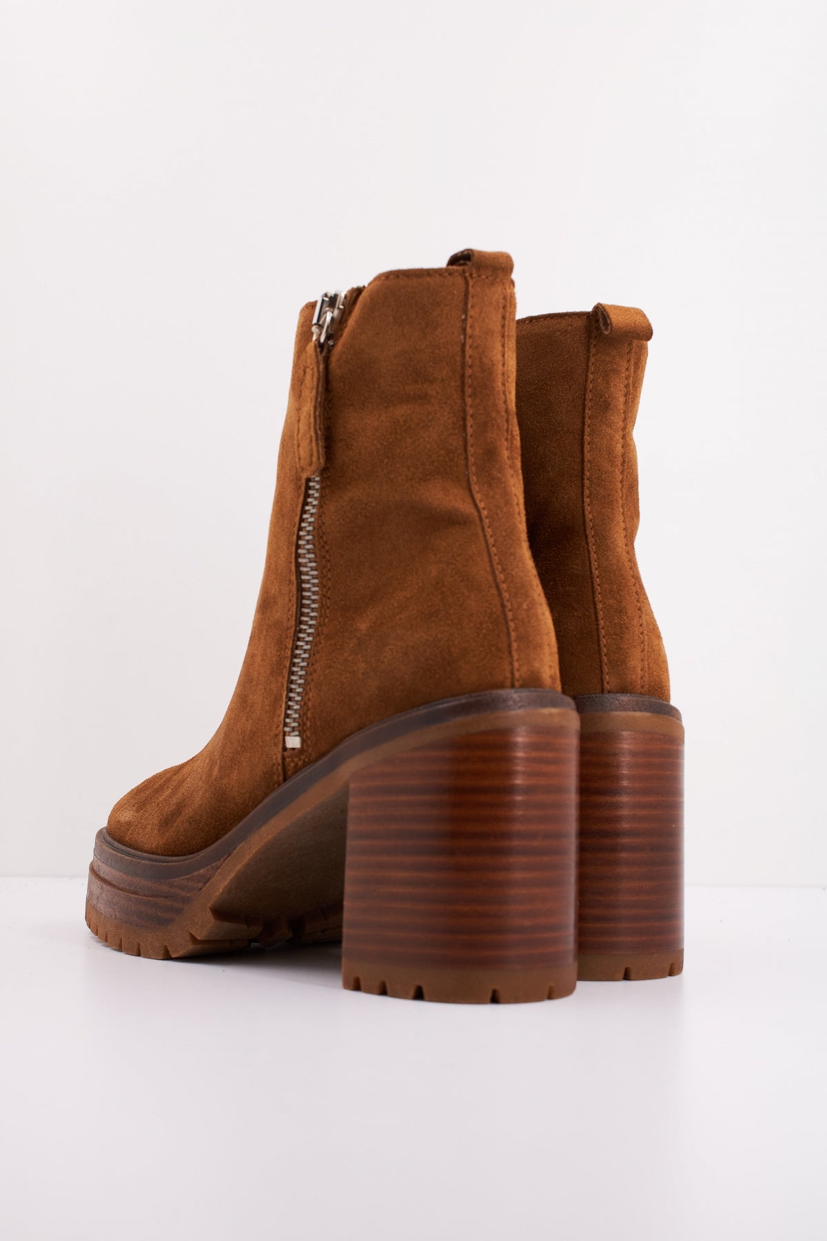 ALPE    en color CUERO  (4)