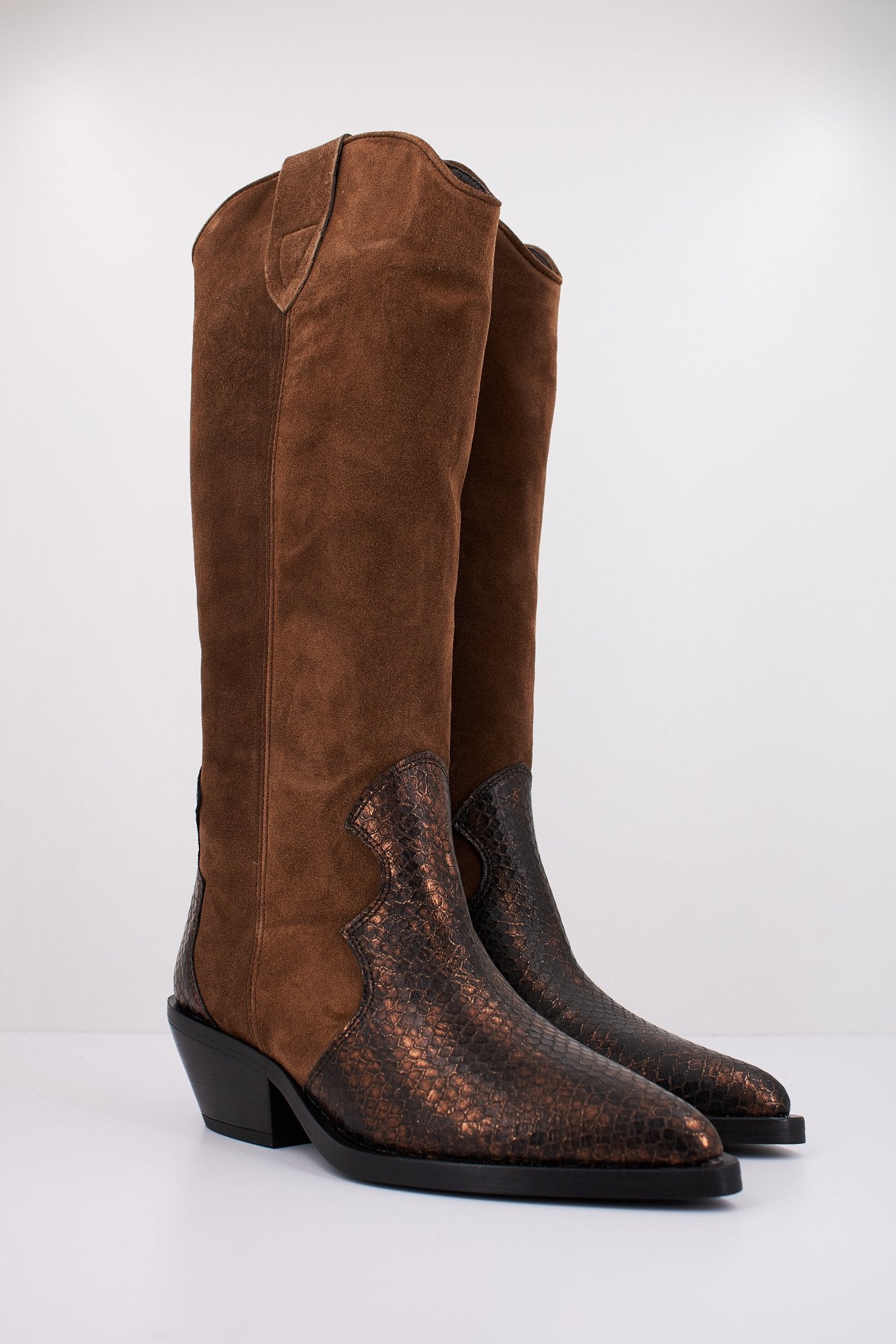 ALPE HOLLY en color BRONZO  (2)