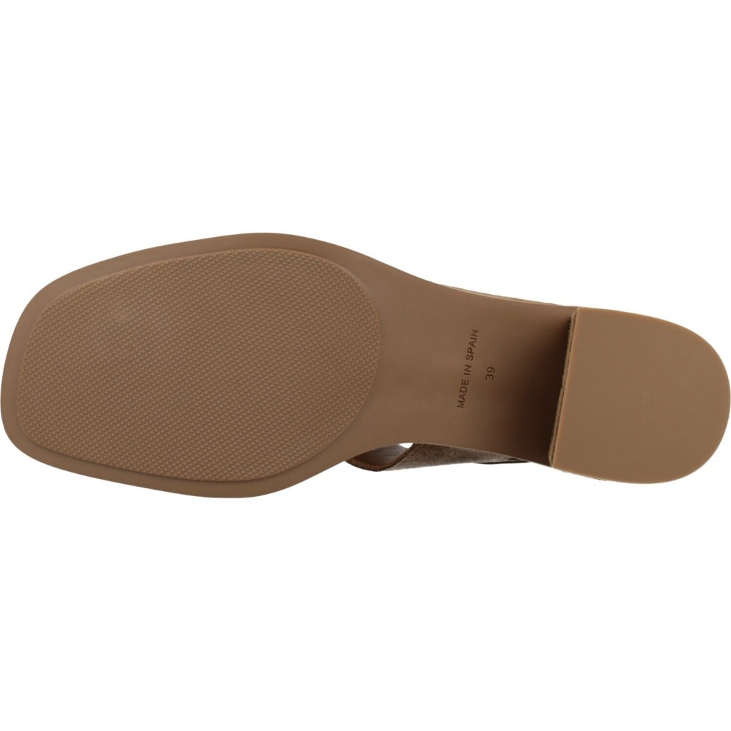 ALPE   en color CUERO  (6)