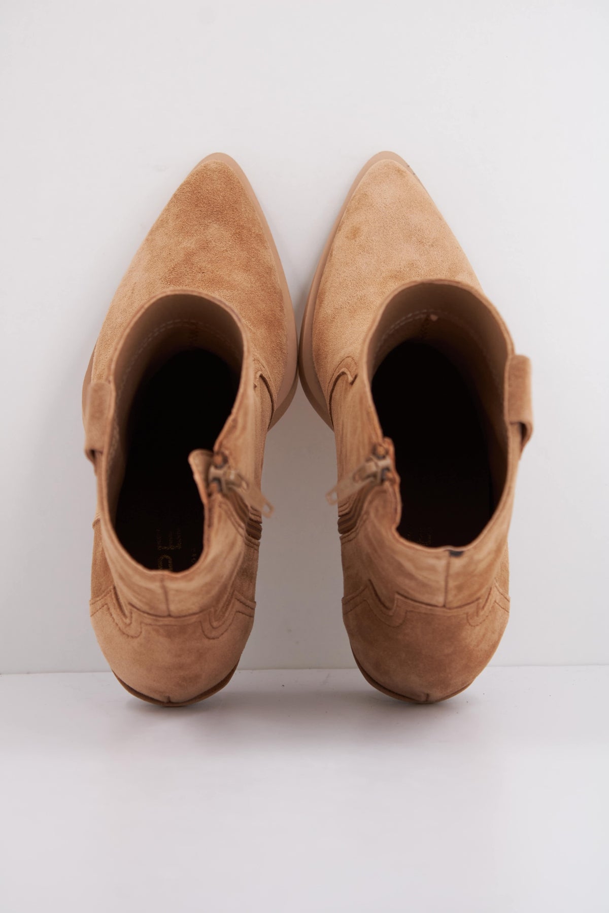 ALPE   en color CUERO  (3)