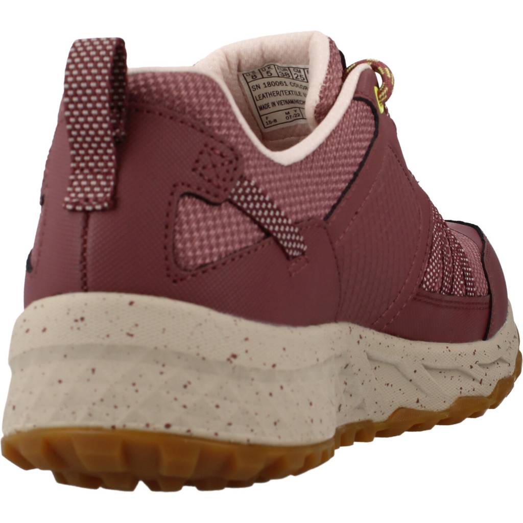 SKECHERS ESCAPE PLAN en color MVE  (3)