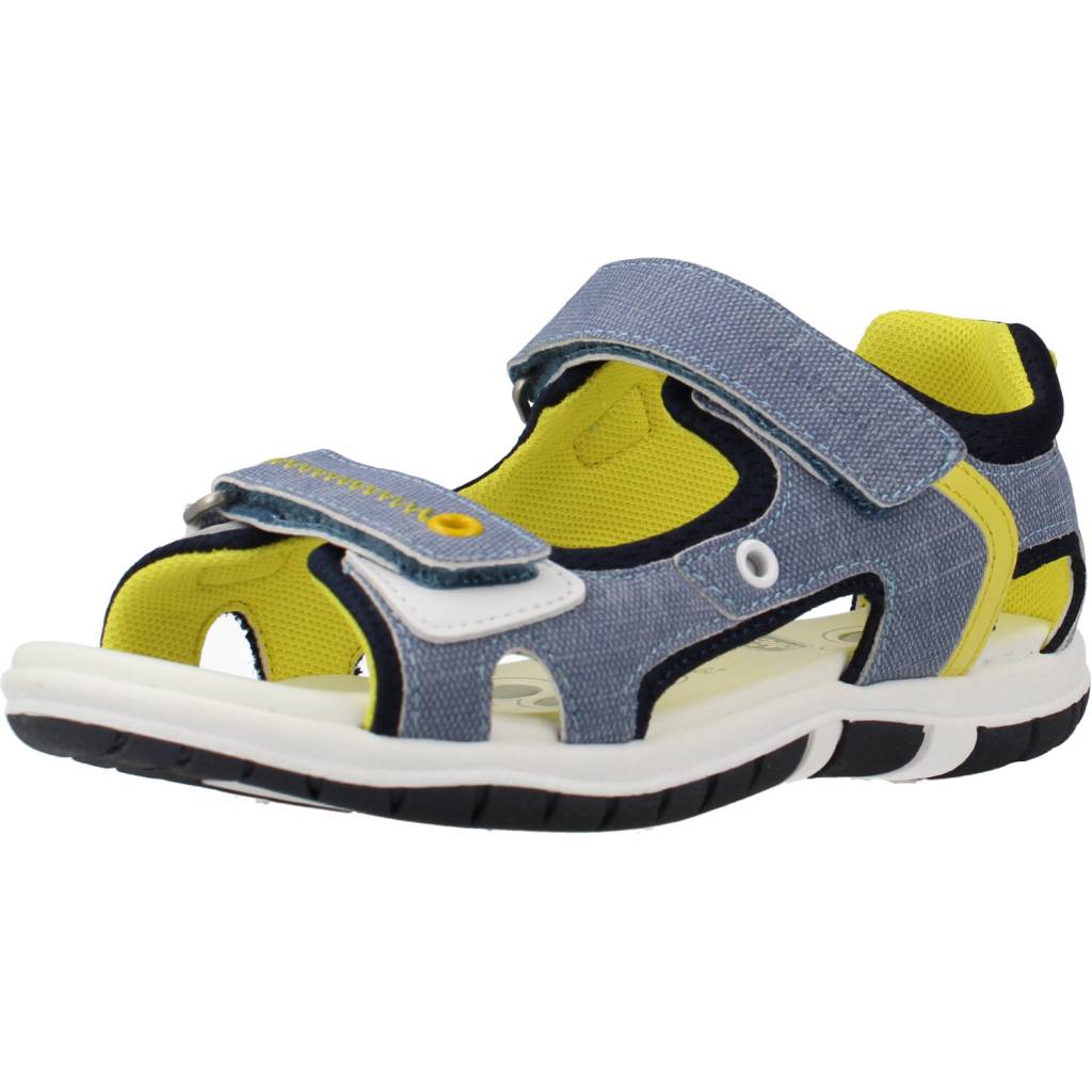 CHICCO  FASH en color   (1)