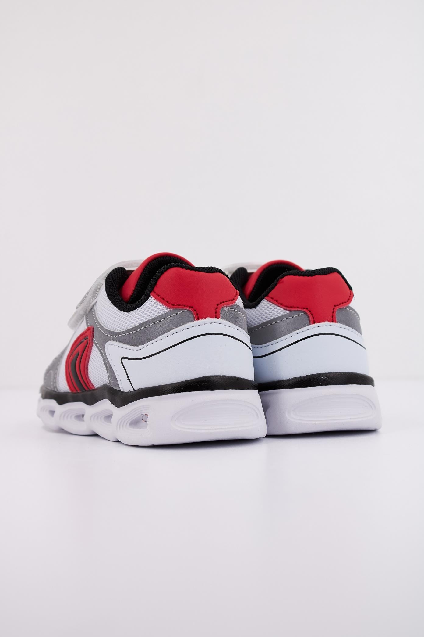 CHICCO  COMOS en color   (4)