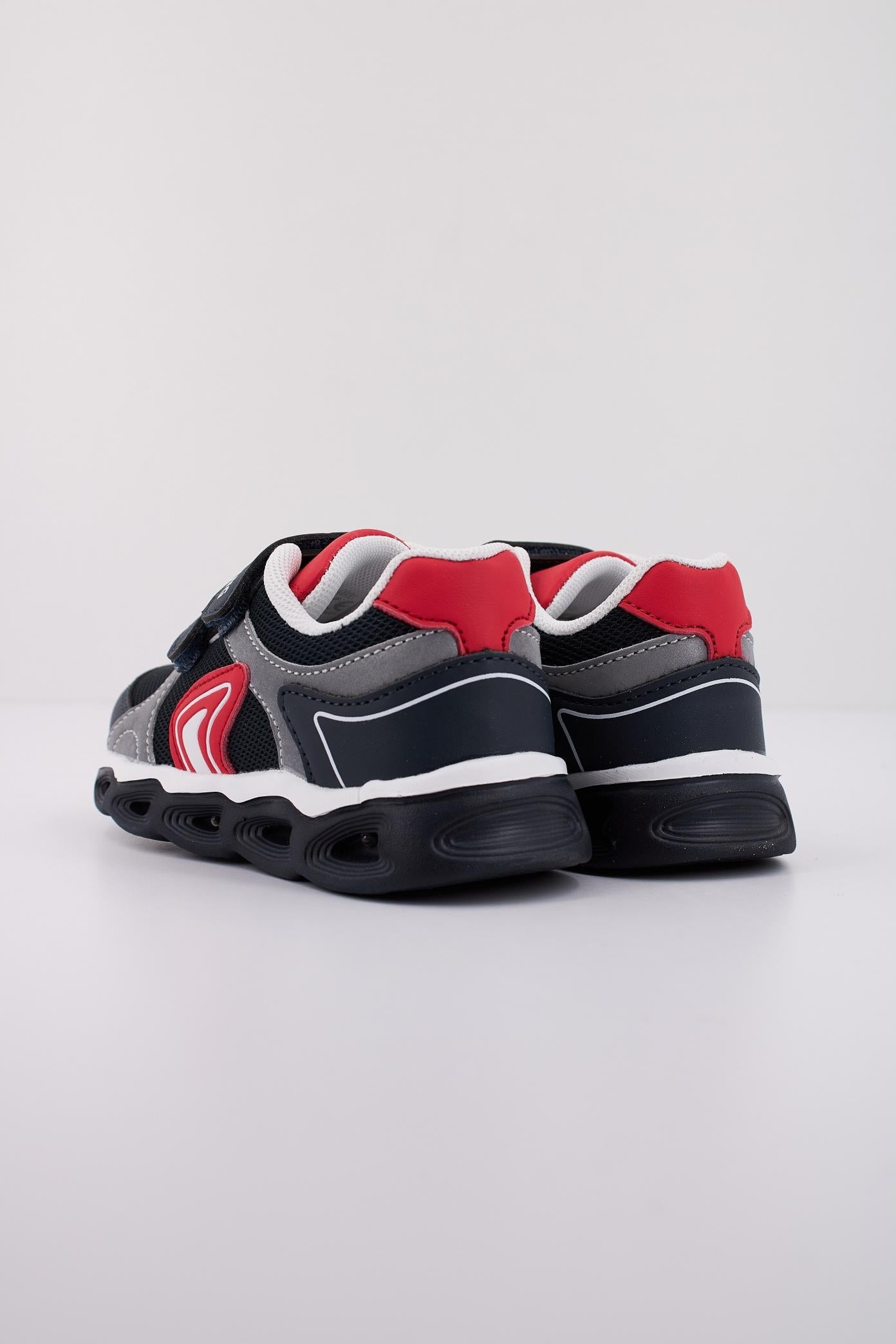 CHICCO  COMOS en color   (4)