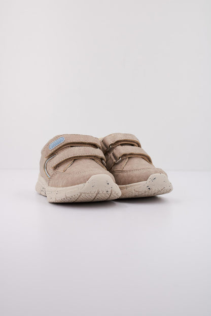 CHICCO CASTER en color   (2)