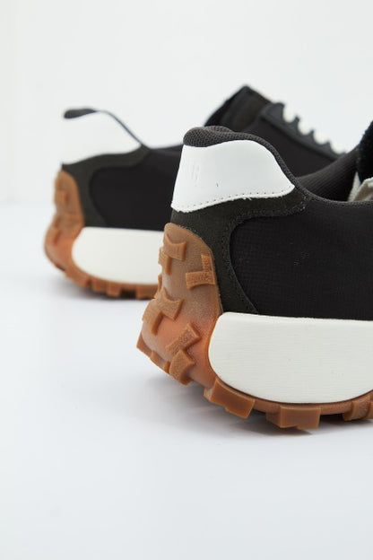 CAMPER  DTRAIL HOUST en color BLACK  (4)
