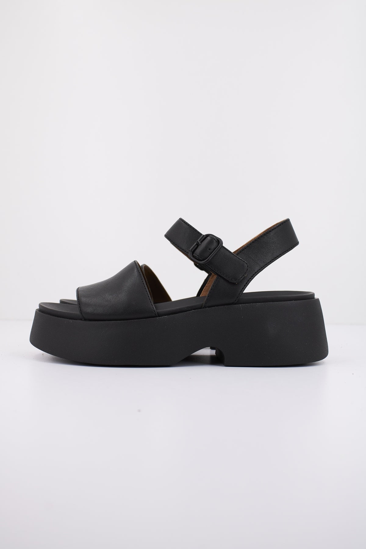 CAMPER TASHA en color BLACK  (1)