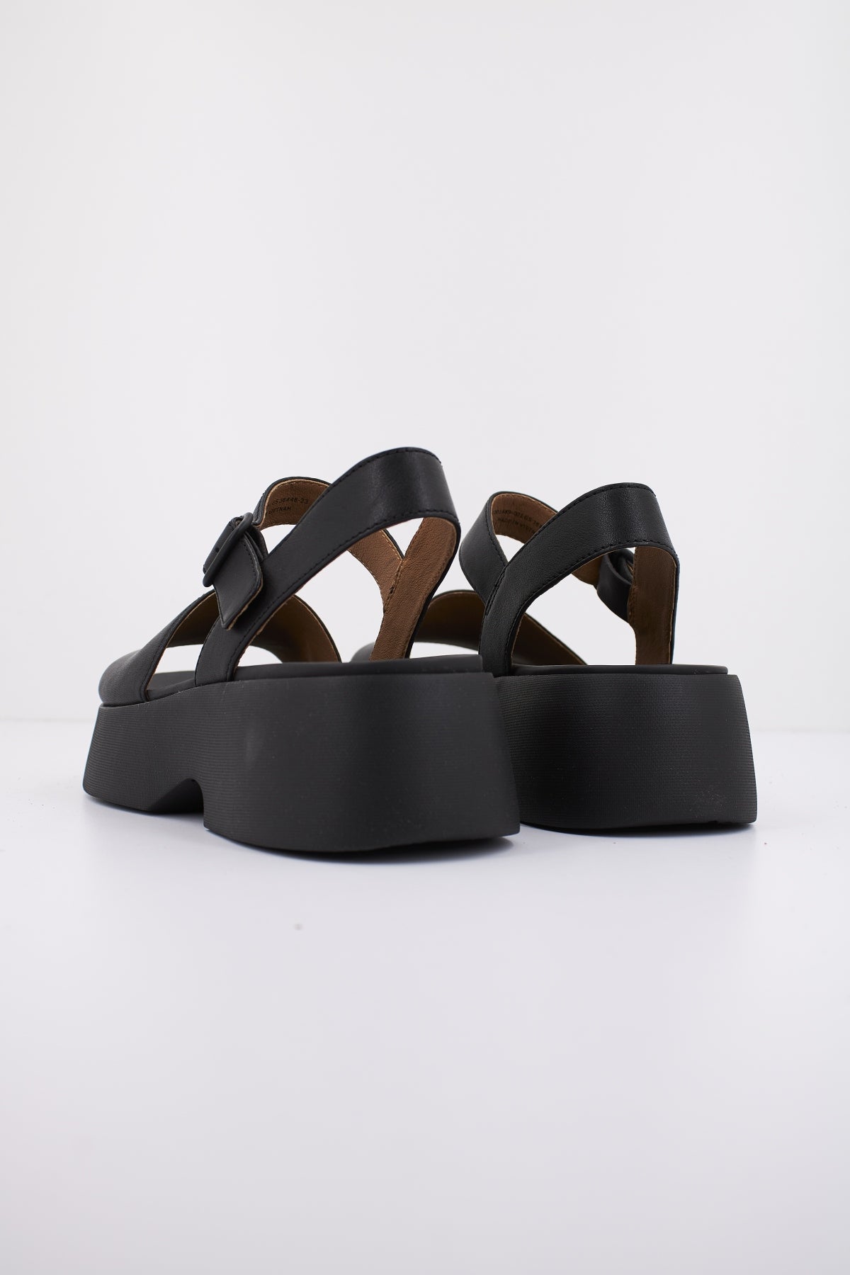 CAMPER TASHA en color BLACK  (3)