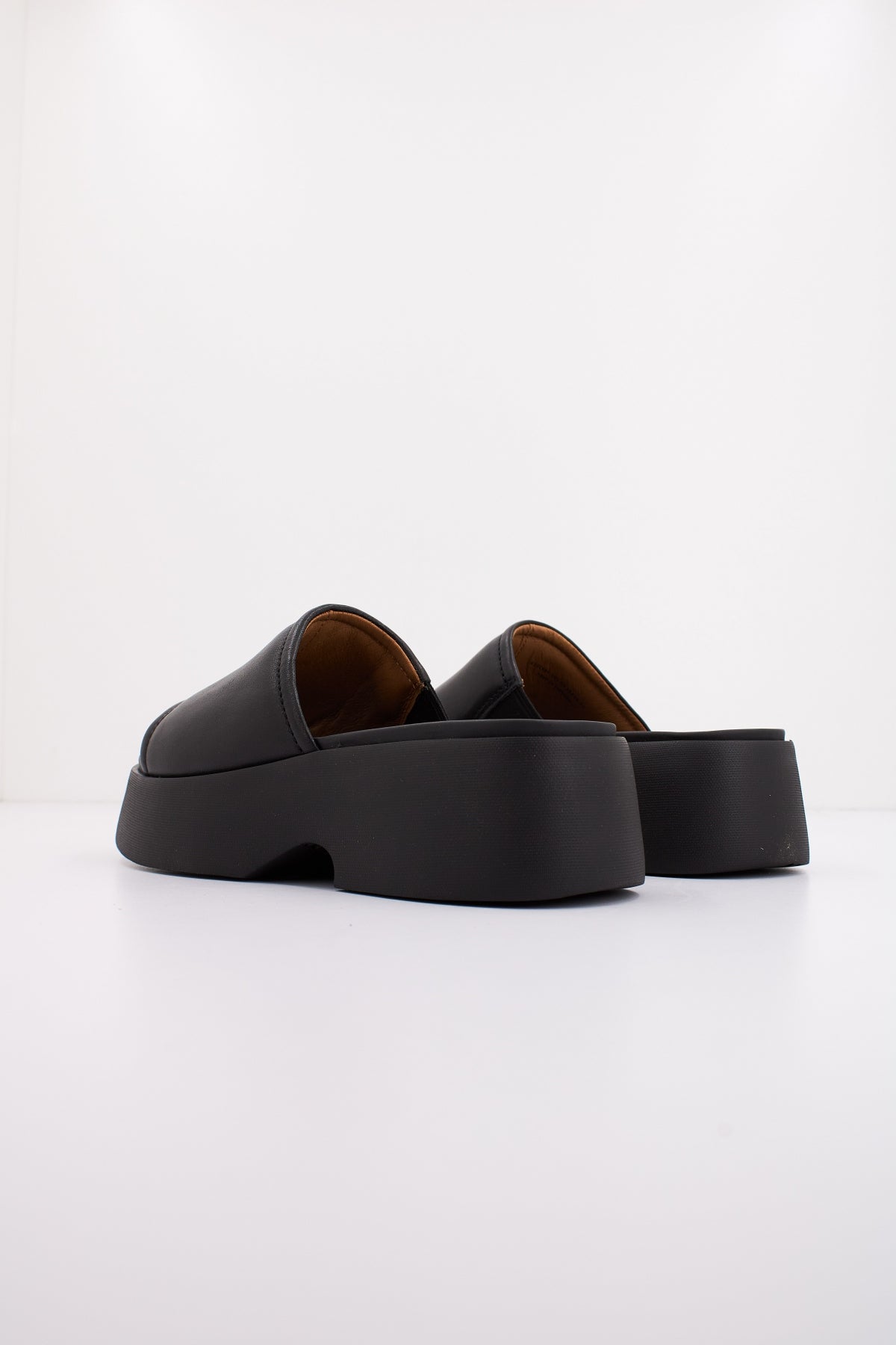 CAMPER GOBI  en color BLACK  (3)