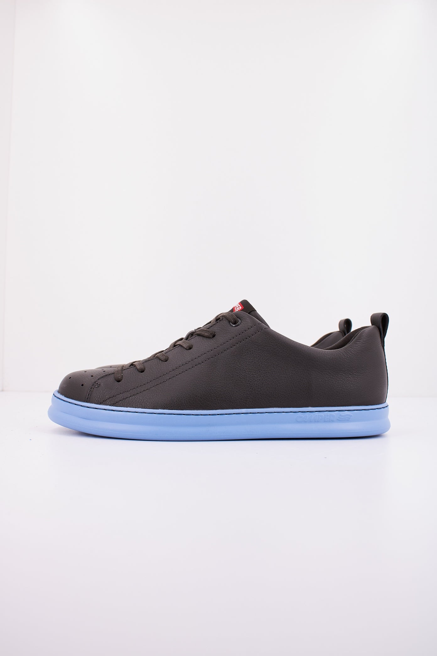 CAMPER  SELLA METEOR/RUNNER en color DRKGRY  (1)