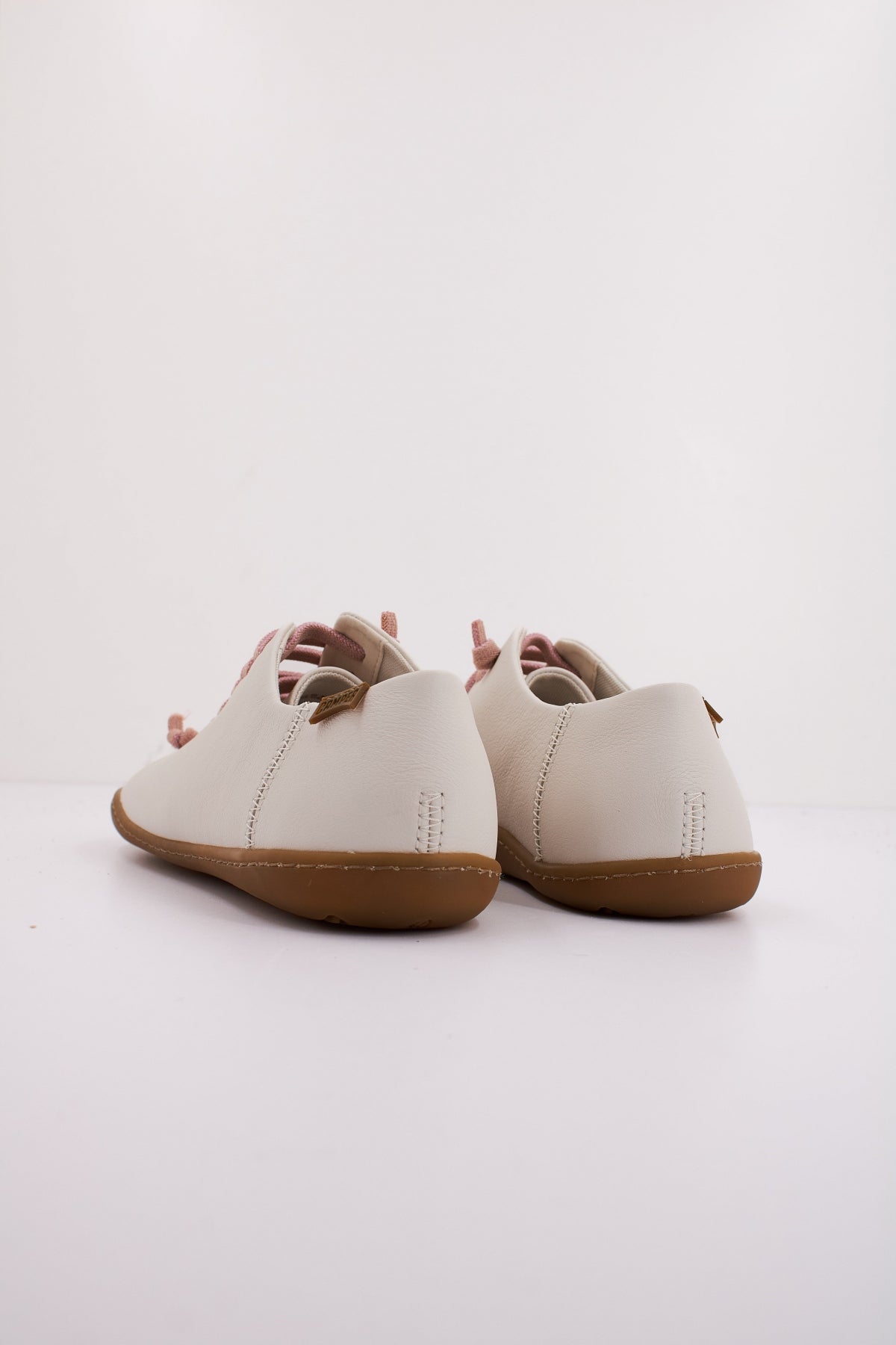 CAMPER K  en color BLANCO  (4)