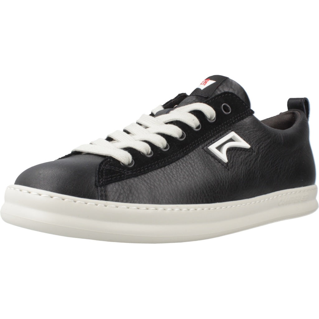 CAMPER  RUNNER en color NEGRO  (1)
