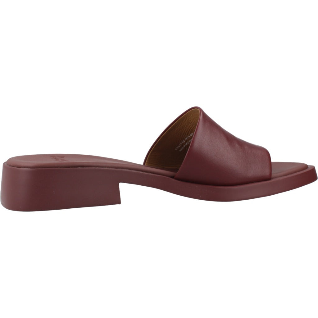 CAMPER DANA ULTRASOFT en color BURGUNDY  (4)
