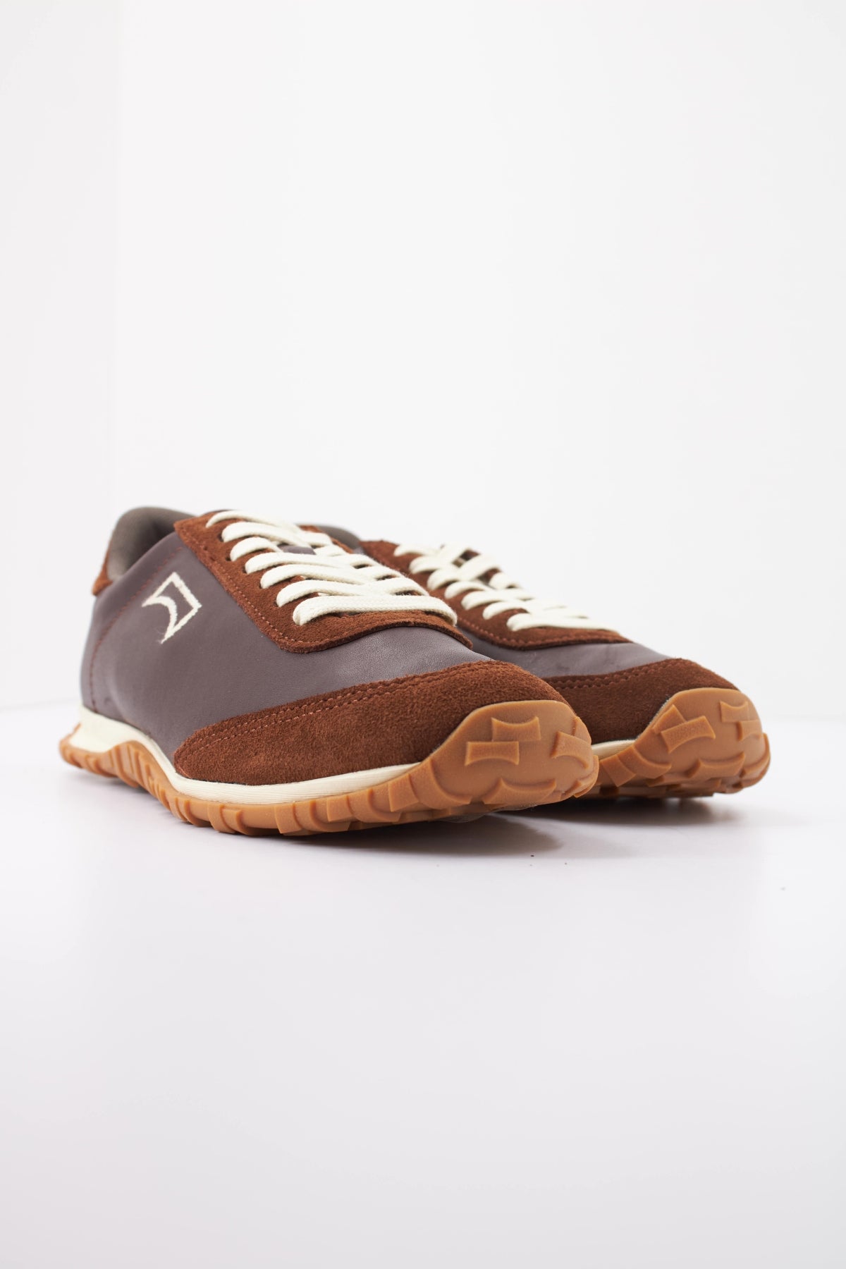 CAMPER RUG PECAN en color   (2)