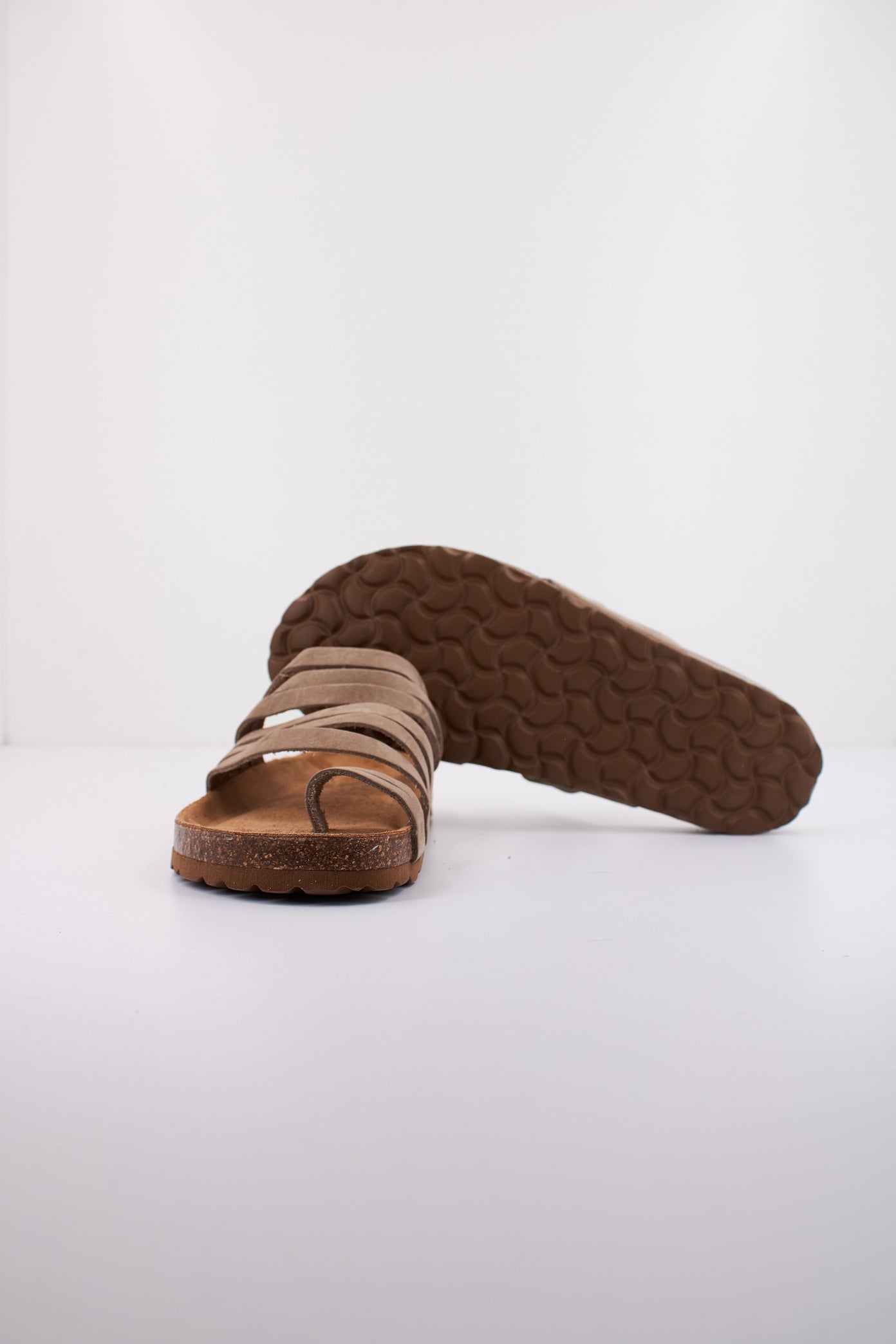 THE HAPPY MONK POMPEYA  en color TAUPE  (4)