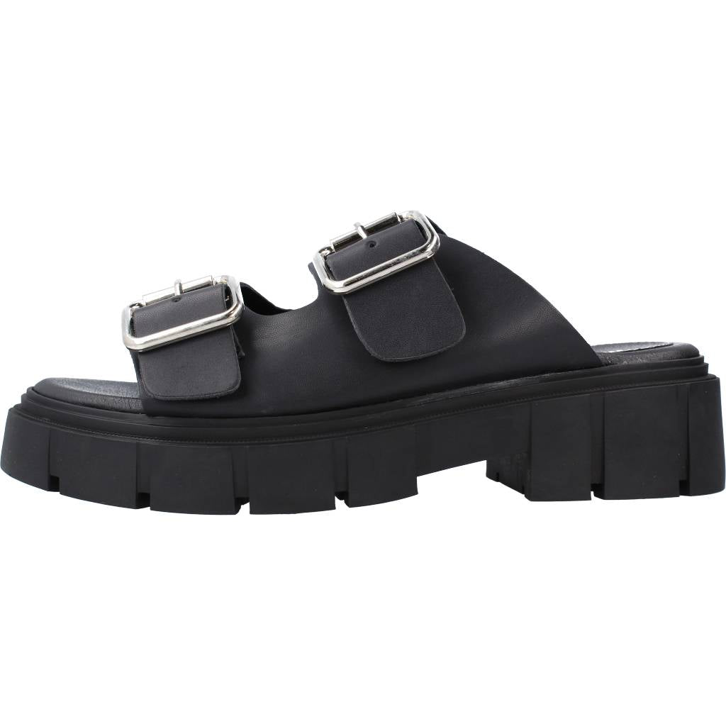 MTNG M  en color C  (2)