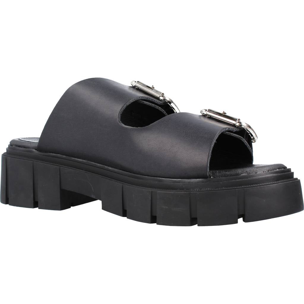 MTNG M  en color C  (5)